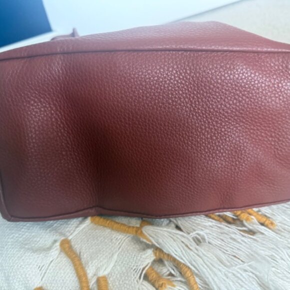 Hammitt Davis Medium Redwood - Picture 2 of 7